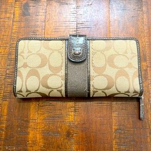 Last Chance Sale! Coach Signature Large Wallet